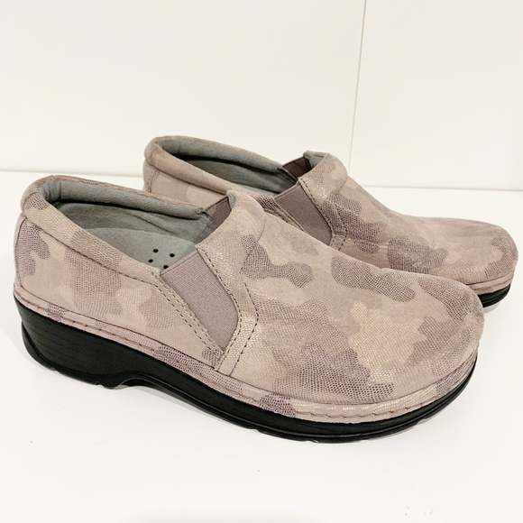 KLOGS Leather Pink Camouflage Comfort Shoes Clogs - Picture 1 of 9